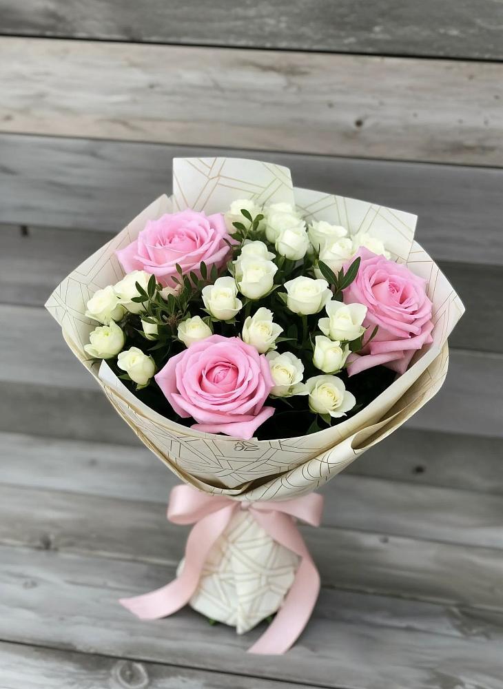 Букет цветов из: Розы в Новосмолинский