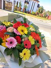 Букет цветов из:  Герберы #REPLACE_PRED# Новосмолинский
