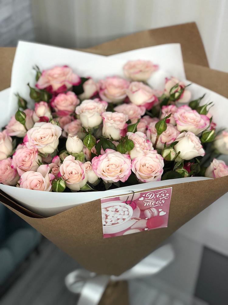 Букет цветов из: Розы в Новосмолинский