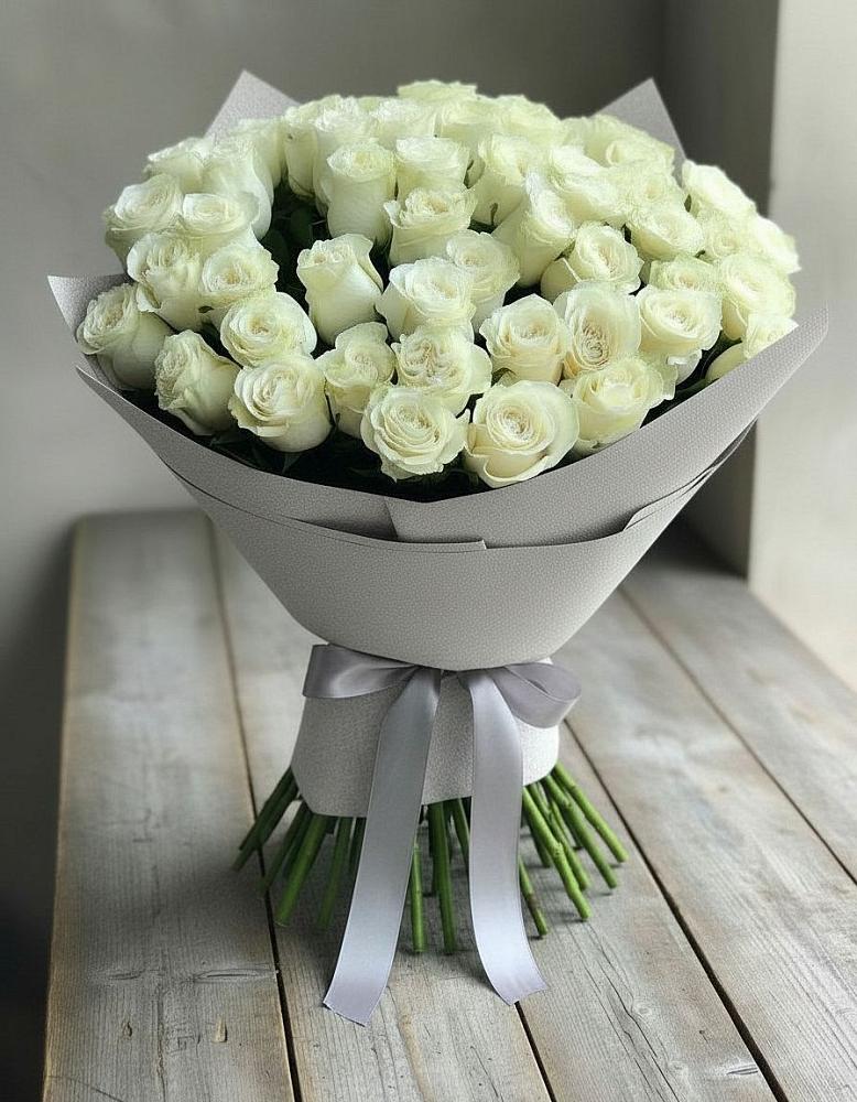Букет 35 Белых роз в Новосмолинский