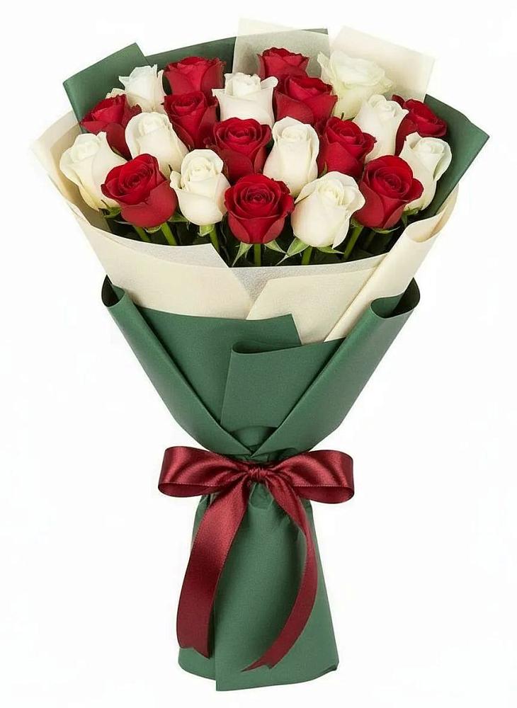 Букет Микс из красных и белых роз в Новосмолинский