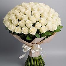 Букет 101 беля роза Белоснежка в Новосмолинский