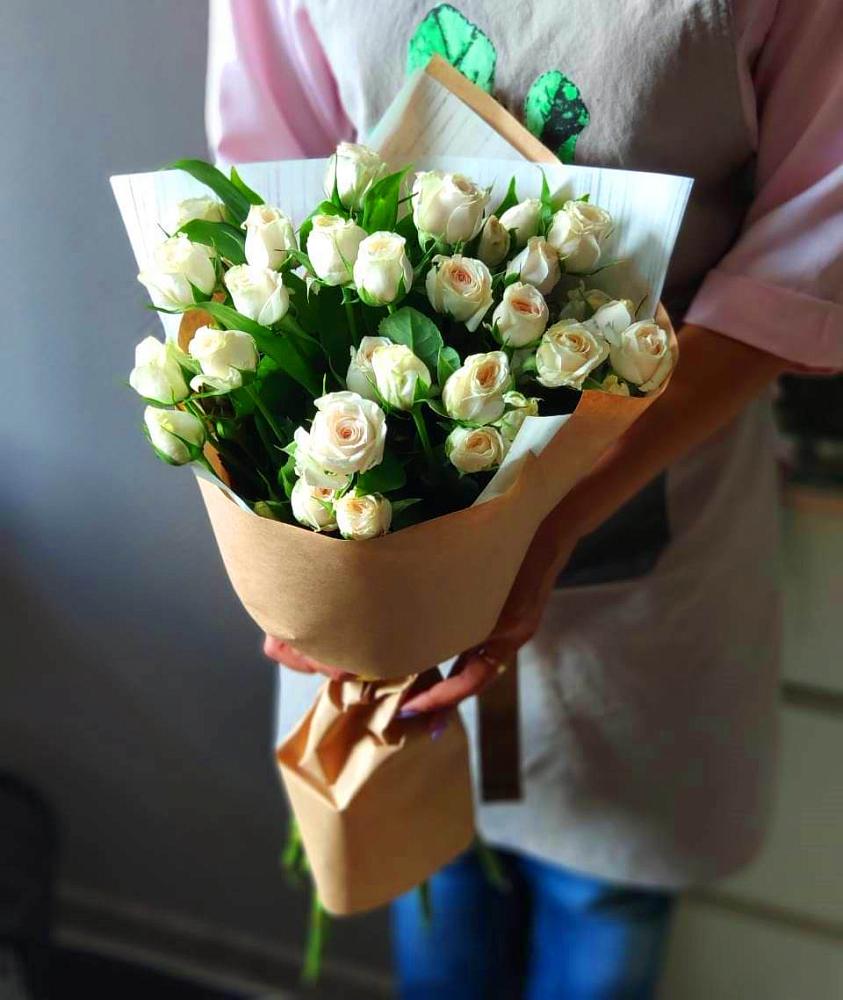 Букет цветов из: Розы в Новосмолинский