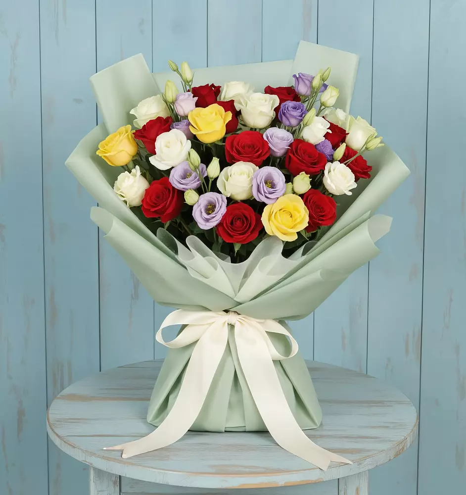 Букет цветов из: Розы в Новосмолинский