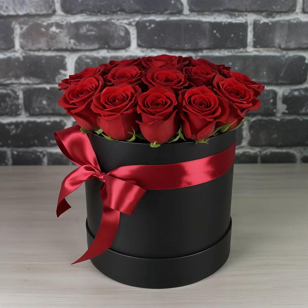 Цветочная композиция из Розы в шляпной коробке в Новосмолинский